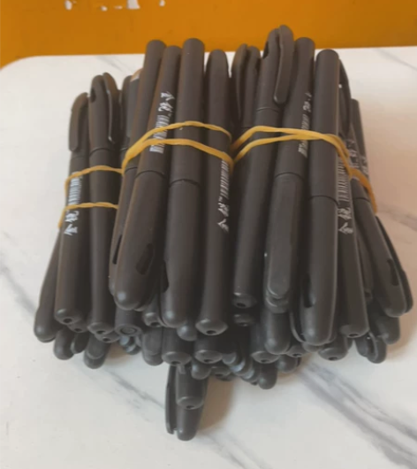 大量工厂进货 博昂中性笔  优惠出售 感兴...