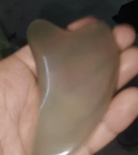 0.8厚微瑕款白牦牛角三角板特价出不影响使...