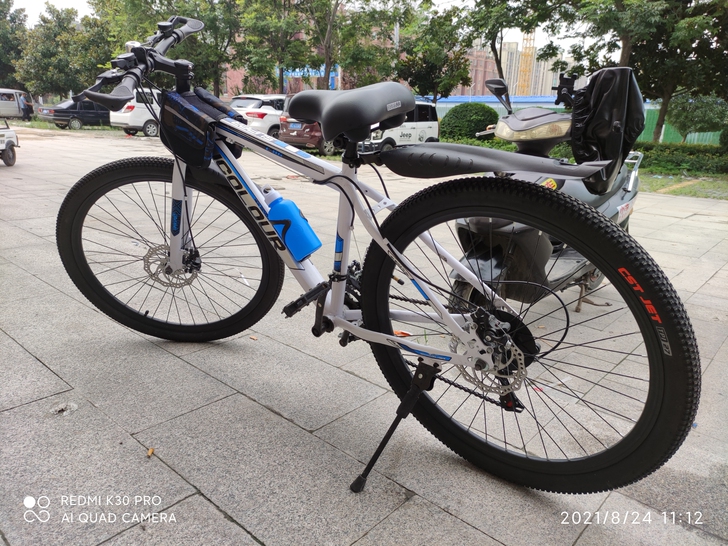 九九成新的山地自行车，入手一个月非常好骑，...