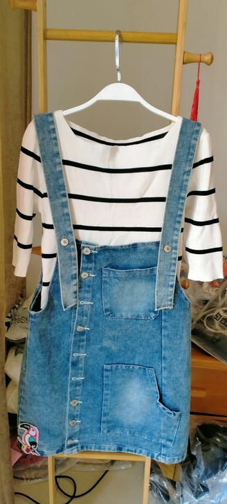 全新牛仔背带裙