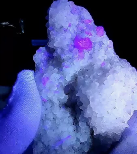 [1]《三角板》 [2]产地：信阳矿区  ...