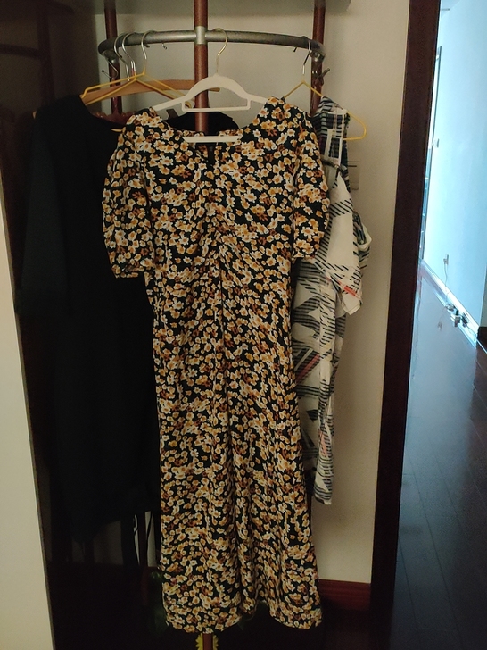 江浙沪包邮，泡泡袖，碎花，棉布长裙有内衬，...