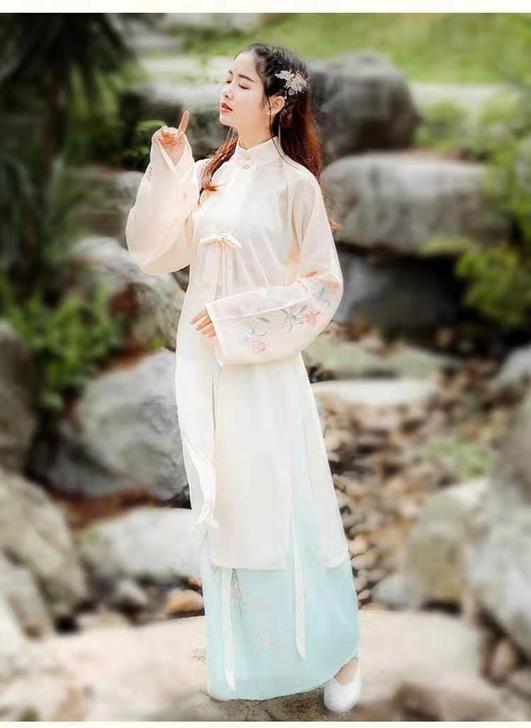 如橘家的明制改良汉服 本人身高不够，穿不了...