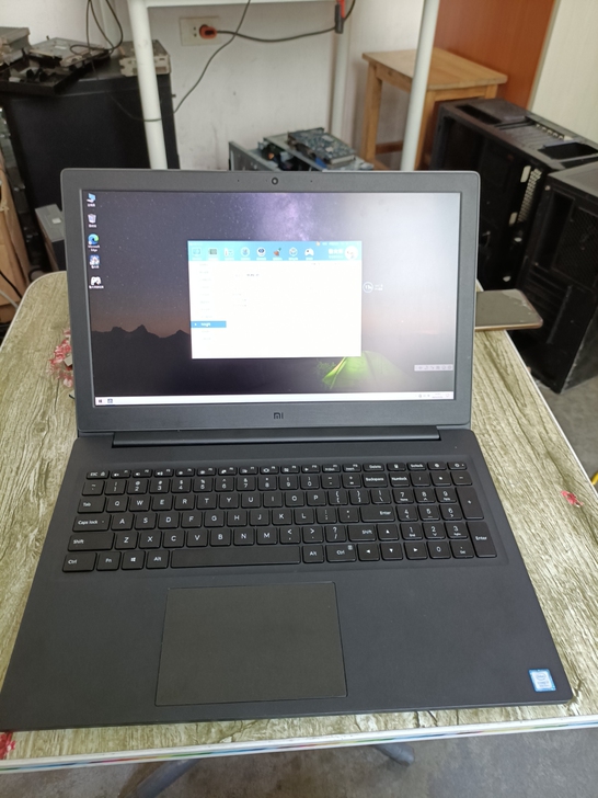 小米TM1709笔记本，i7-8550内存...