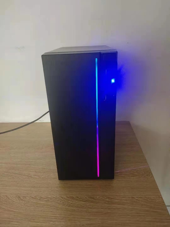 工作室不做了，亏本处理9新台式电脑主机回血...