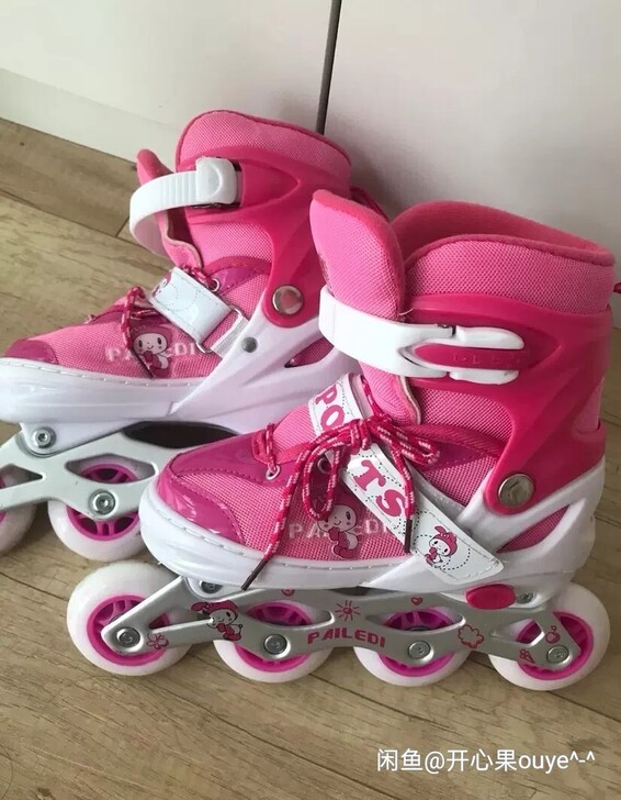 上个月刚买的新轮滑鞋,娃实在胆子太小,滑了...