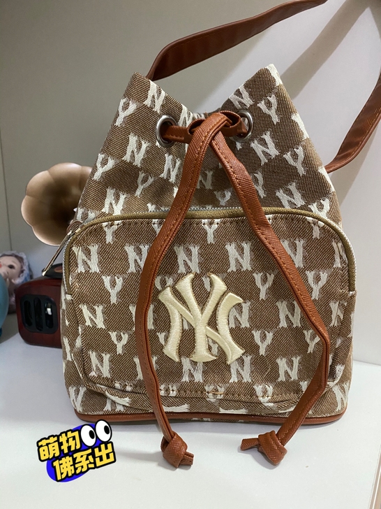 全新包邮：MLB手提束口挎包，全新带吊牌，...