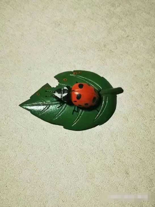 创汇期出口库存木雕工艺品_甲壳虫
