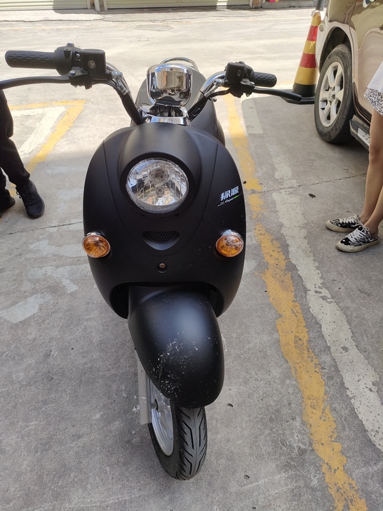 绿源，磨砂黑，72伏前后碟刹，刹车杠杠的！...
