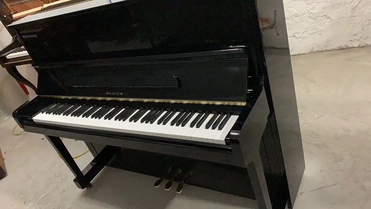 韩国原装进口钢琴！省内送货上门，有售后保障...