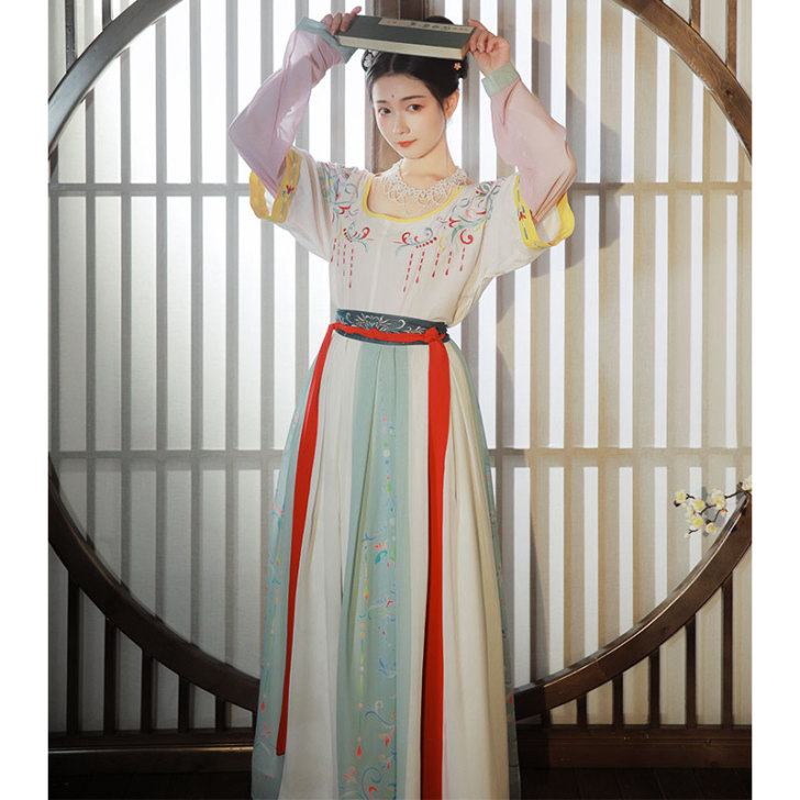 柒邑正品原创汉服女坦领三件套齐腰襦裙