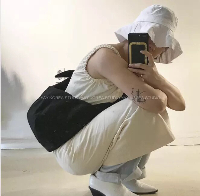 2018韩国秋冬上新ins博主推荐帆布系带...