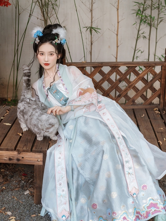 免费汉服第三波从现在购买并好评的十一进行第...
