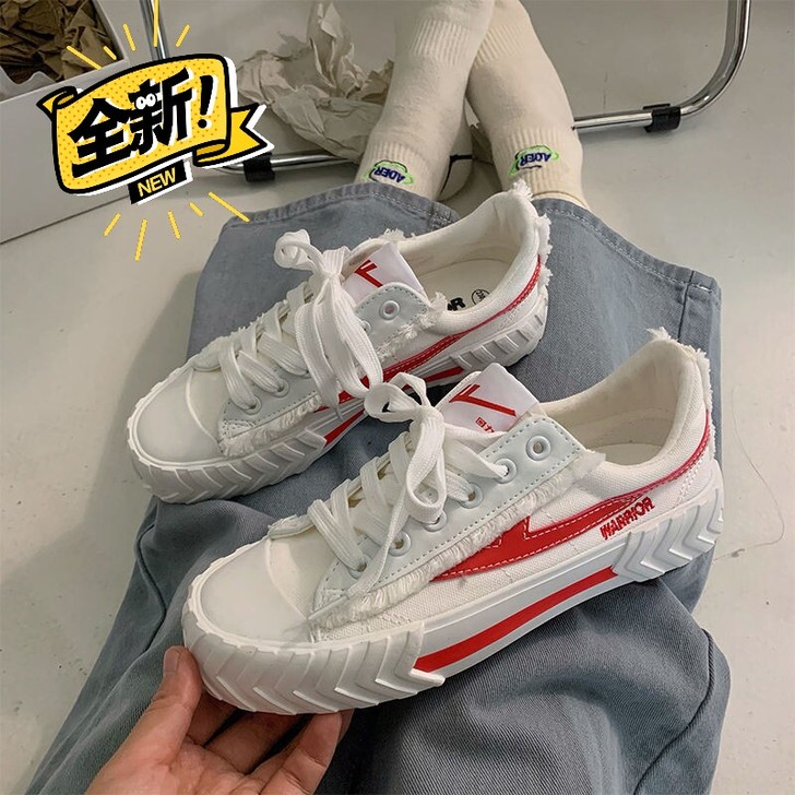 回力复古板鞋，几乎全新，低价出售，包邮。有...