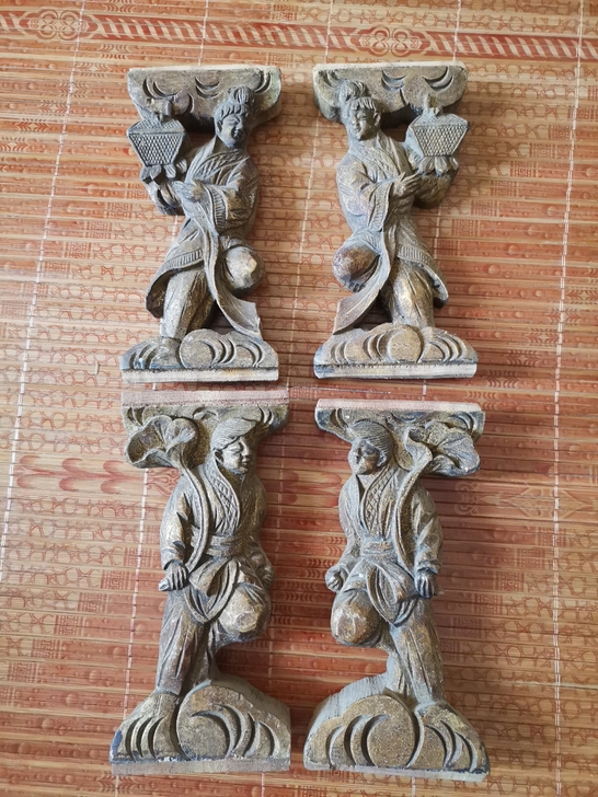 木雕人物两对，完整，尺寸品相如图，有年份