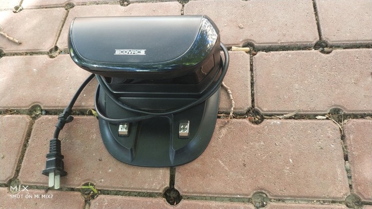 科沃斯金刚充电器,配件,配件还有全新毛刷