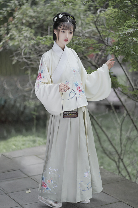 序绘  一套，就试穿过，正的，m码