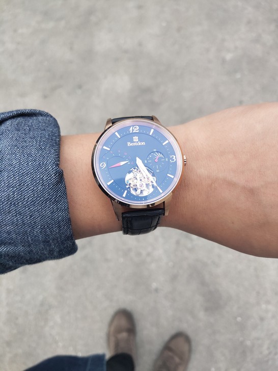 9成新邦顿手表,2020年2月京东购买,目...