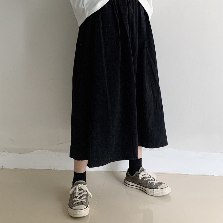 古屋兔丸  黑色半身裙工装裙基础款   穿...