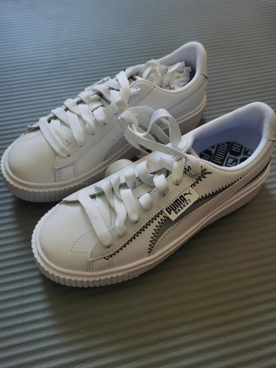 37码puma彪马黑纹小白鞋