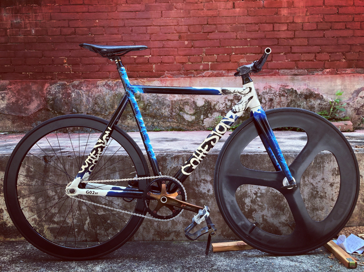 凝冻鬼火竞速死飞