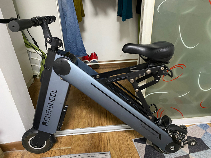 品牌型号 卡西威尔折叠电动车,8成新,使用...