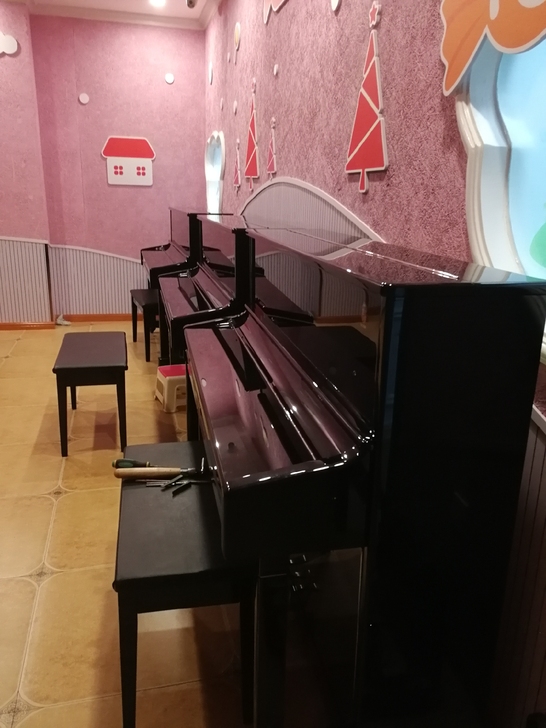 求购二手钢琴数台，不限型号.品牌.颜色，价...
