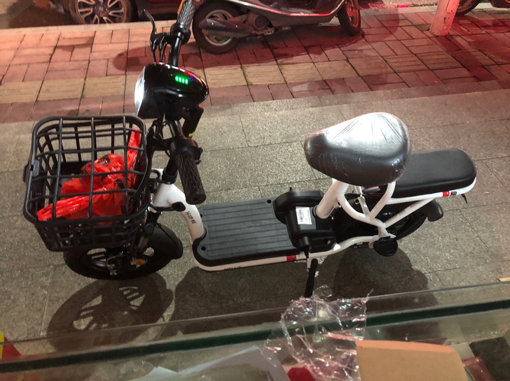 哈啰棒途h16电动车原装通用控制器 新旧程...
