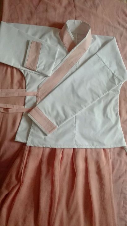 #窈窕女装#汉服齐腰襦裙特价158感兴趣的...