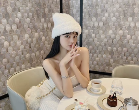 汤元家sd秋冬时尚仿皮草白色保暖毛绒帽女百...