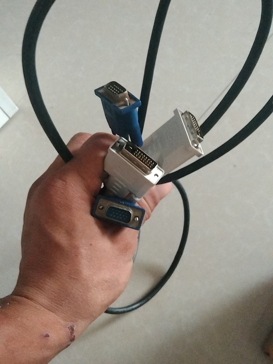 电脑显示器连接线。dvi vga视频线。...
