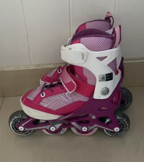 迪卡侬 轮滑鞋+护具一套+头盔 29-32...