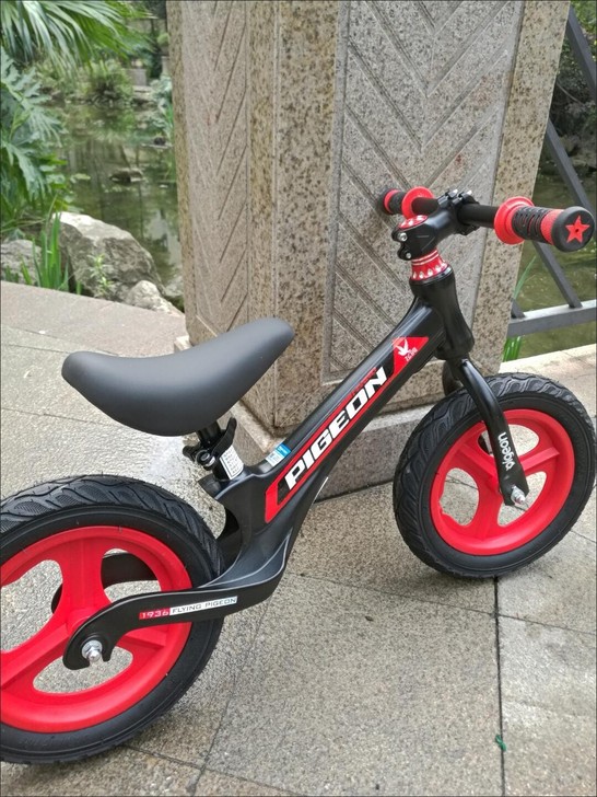 老品牌飞鸽儿童平衡车无脚踏1-3-5-2-...