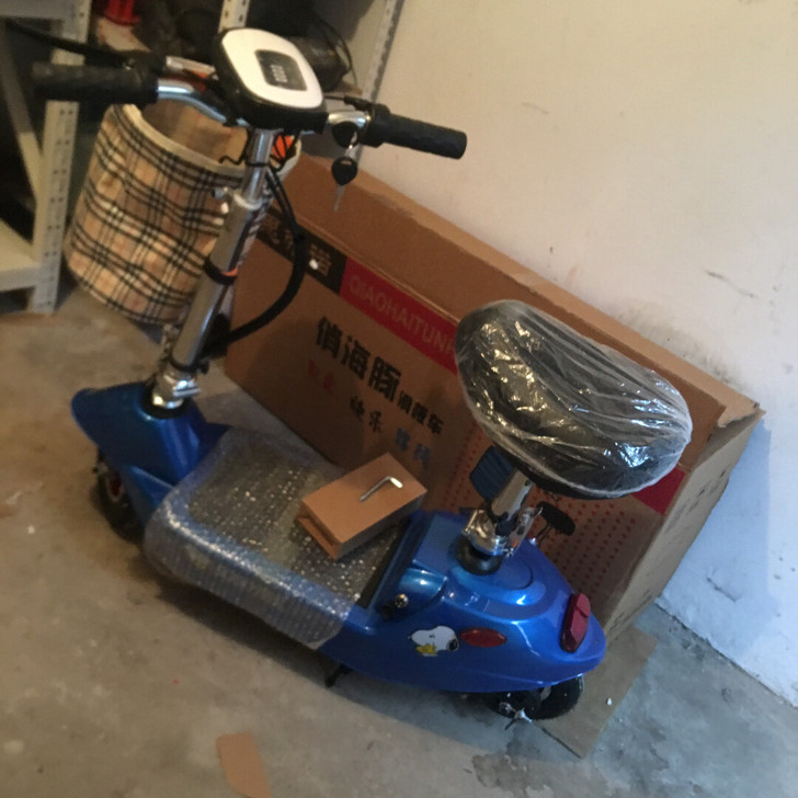 迷你小型电动车女士代步车成人折叠便携电动滑...