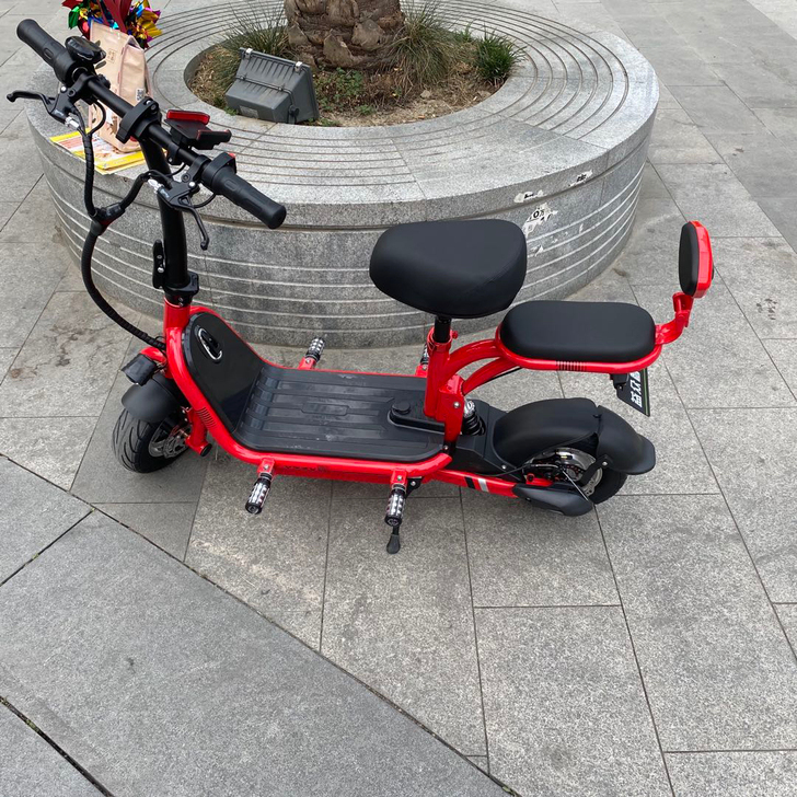 可折叠小电动车