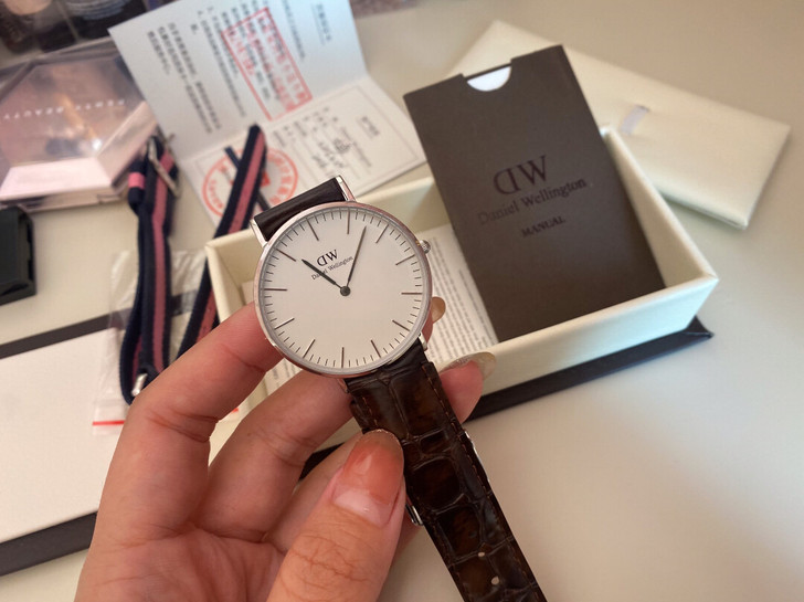 dw手表 女士36mm中性石英表 丹尼尔惠...