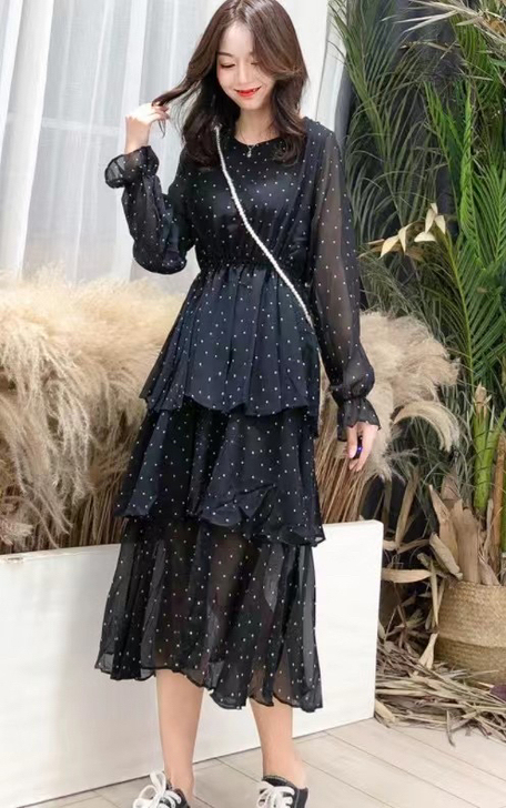 早秋款特价 韩版圆领波点蛋糕裙。雪纺面料,...