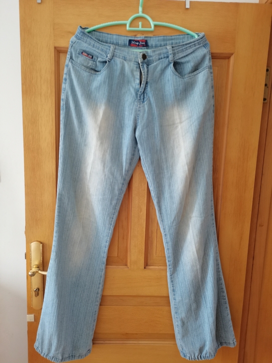 大码女牛仔裤  中腰  薄软  8新