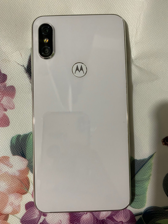 摩托罗拉MOTO P30 白色 6G 12...