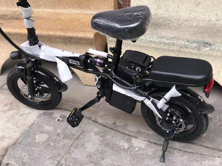 四月份佛山实体店买的，疫情很少出去，骑的很...