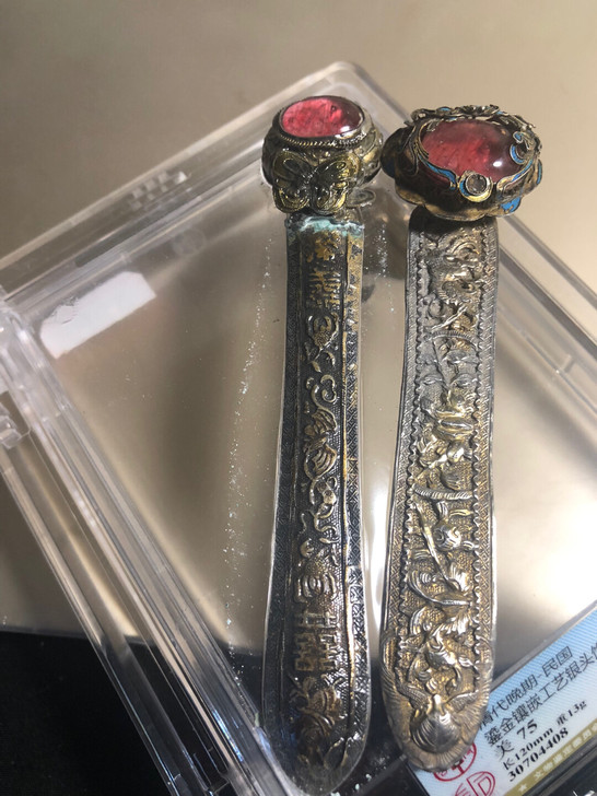 老簪子银簪 汉带钩 喜欢的朋友联系询价。