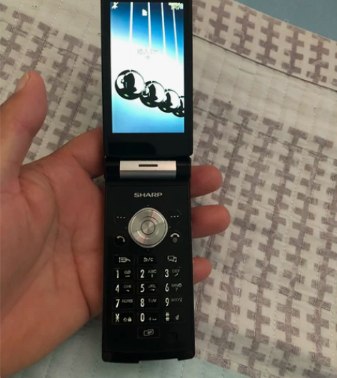 夏普手机，型号SH9010C实物拍摄，品相...