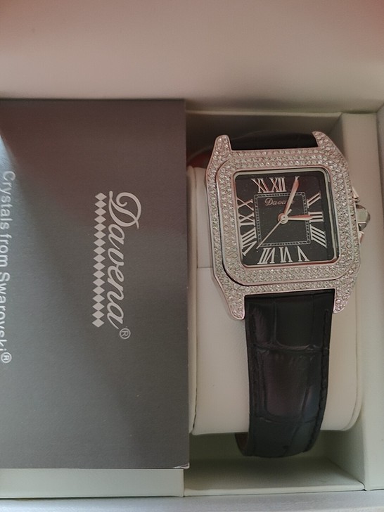 蒂玮娜时尚方形真皮手表 机芯类型:石英表 ...