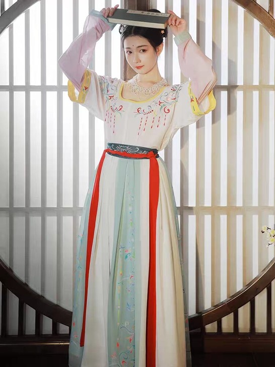 柒邑原创汉服女坦领三件套齐腰襦裙中国风非古...