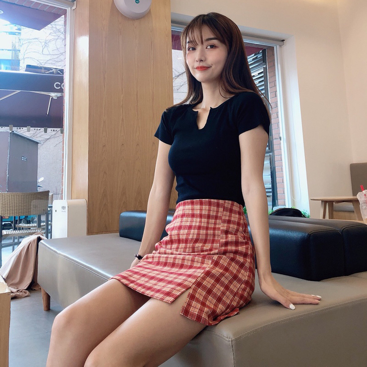 新款街拍复古格子高腰拉链包臀裙学院风a字小...