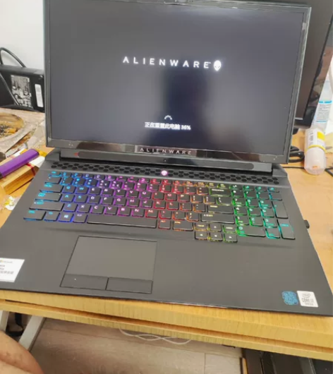 外星人Alienware Area-51M...