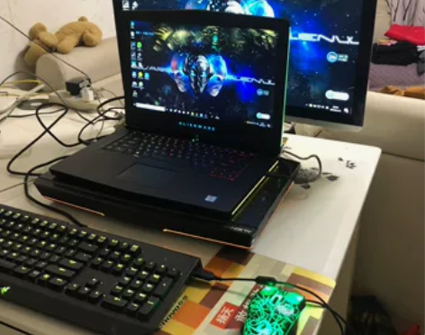 15R3 外星人 7700HQ GTX10...