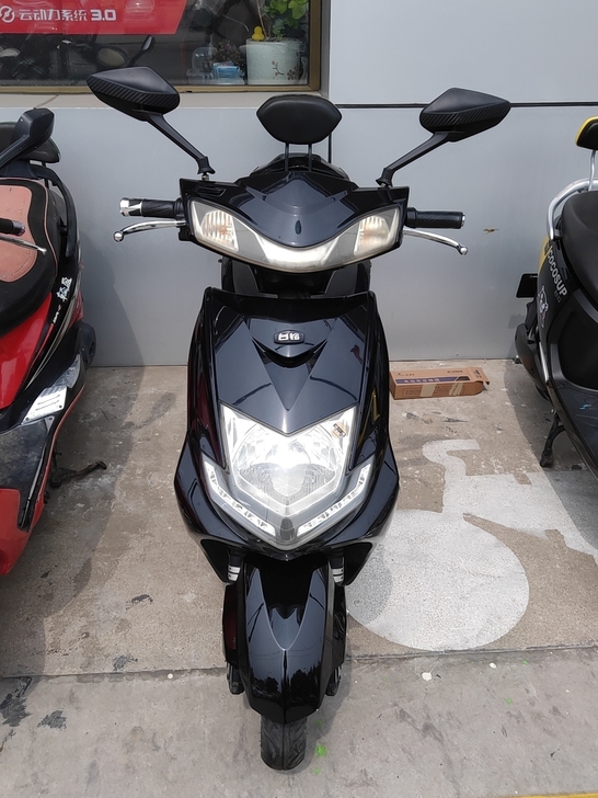 台铃二手电动车一辆，配备5块全新（天能）大...