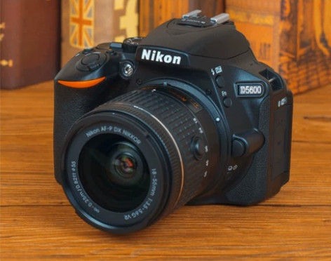 尼康D5600套机18-55mmVR镜头入...
