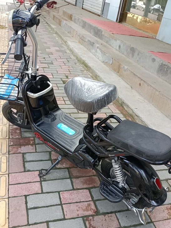 新日电动车  999成新  好骑好用 没毛病